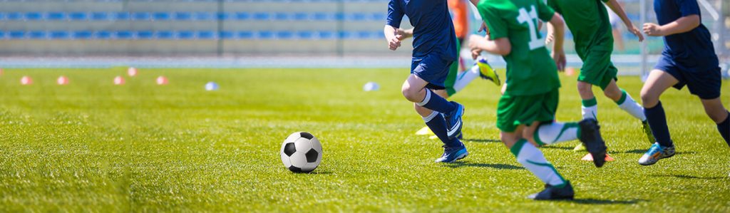 key differences between acute and chronic sports injuries