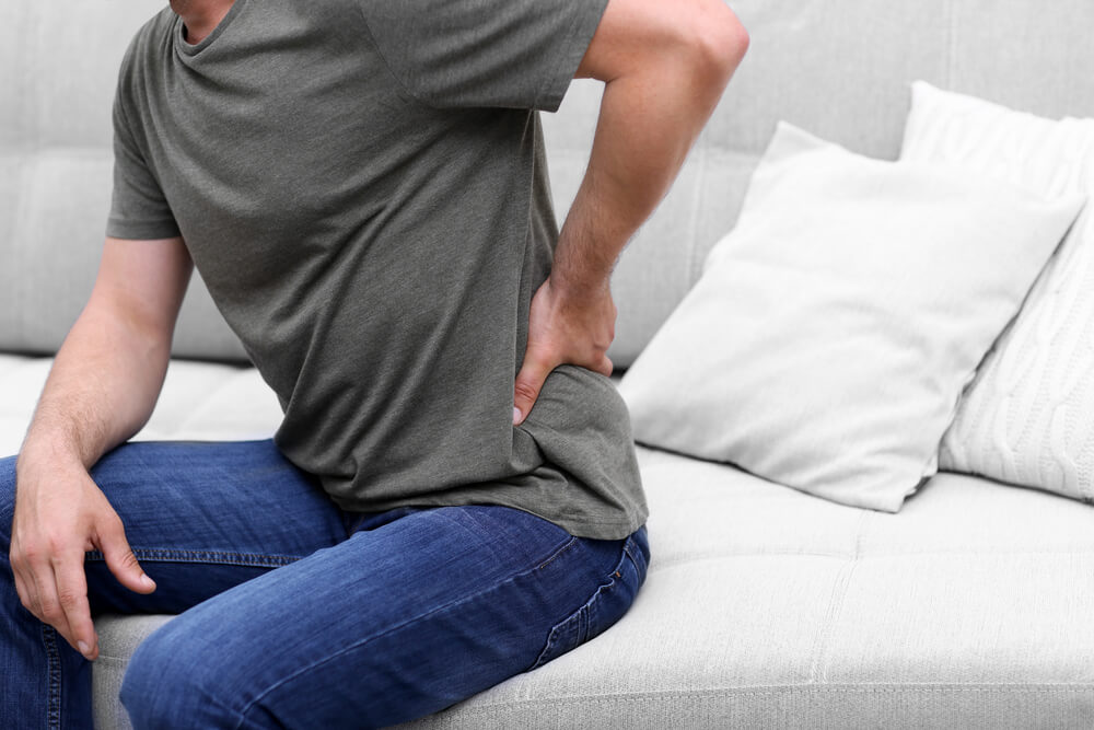 How to find back pain treatment in Creve Coeur, MO shutterstock 457274779 how to find back pain treatment