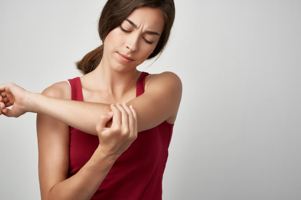 Treating tennis elbow with physical therapy in Saint Peters, MO shutterstock 1126515773 tennis elbow treatment