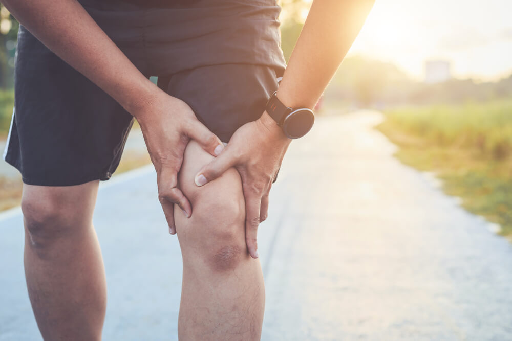 Three reasons your knee hurts when straight but not when bent
