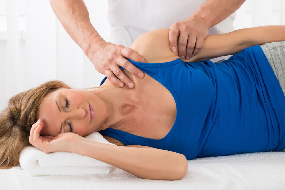 What to do about a partial rotator cuff tear shutterstock 435284353 partial rotator cuff tear
