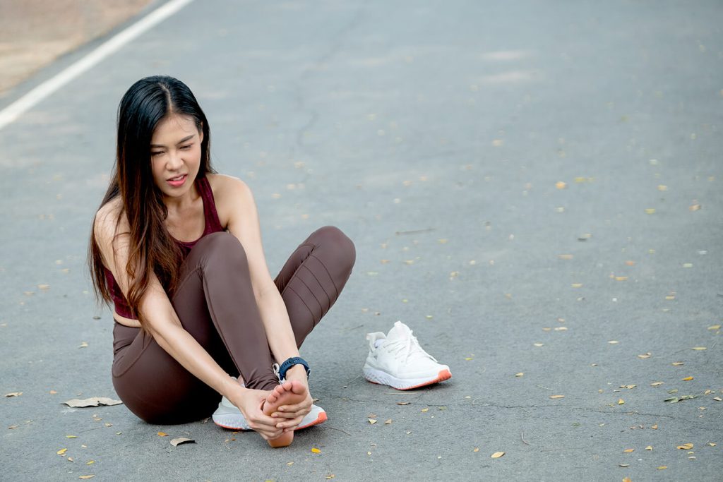 physical therapy for flat feet: what your sessions can include and what you can do at home foot pain