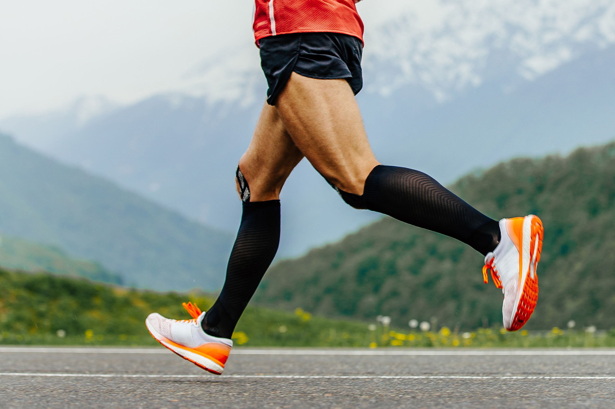 Do compression socks help treat shin splints? - Armor Physical Therapy