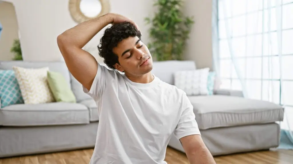 how to crack your neck: advice for safety and relief neck pain