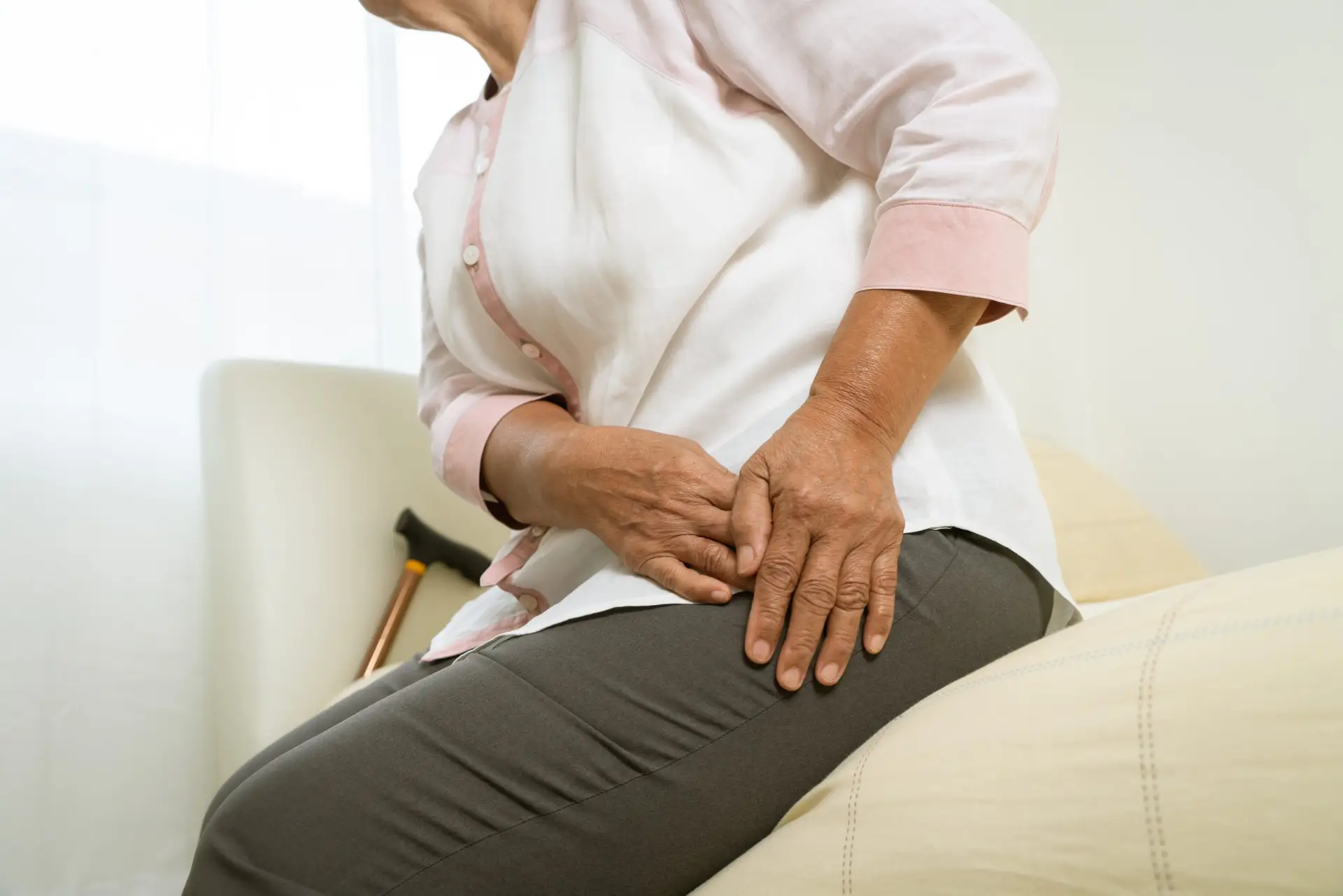 How to Alleviate Hip Pain With Physical Therapy Exercises