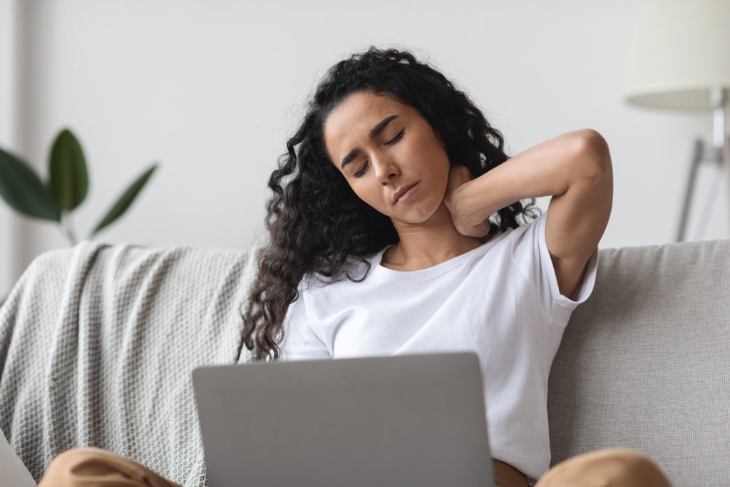 how to get rid of that crunching sound in your neck neck pain