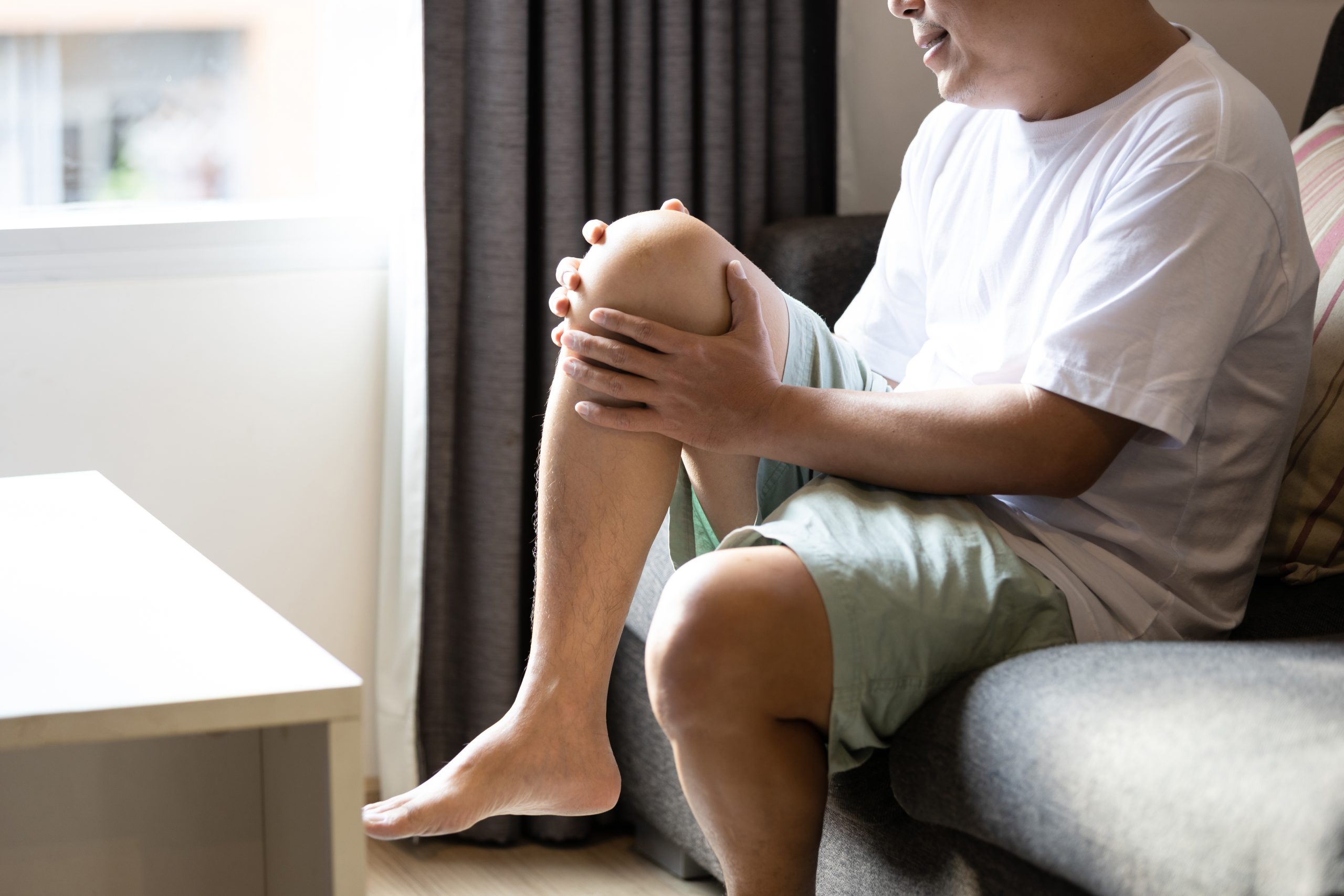 Why Does My Knee Sound Crunchy? Your Guide to Joint Sounds